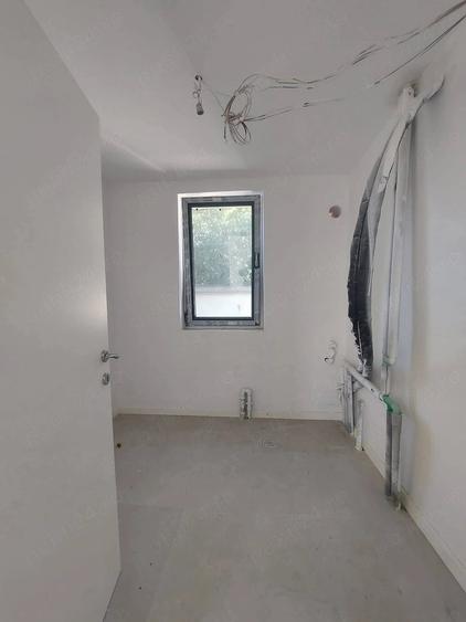 Casă cu Teren 700 Mp în Dobroești