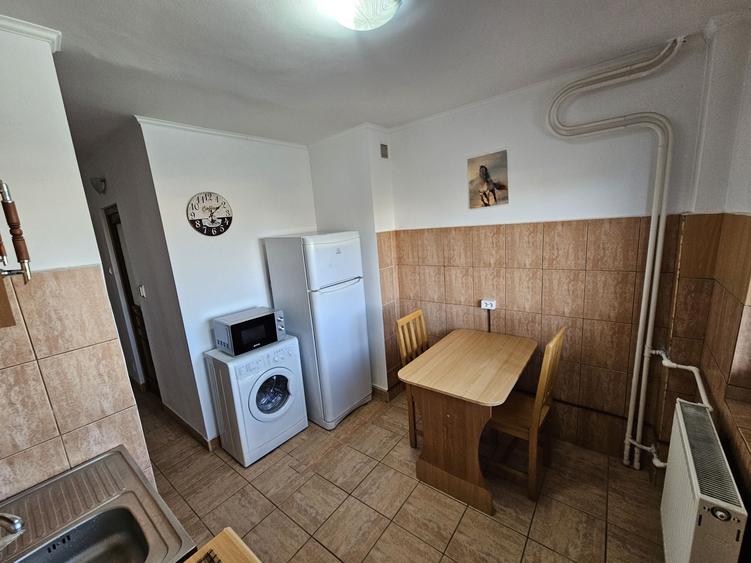 Garsonieră decomandată în Politehnica
