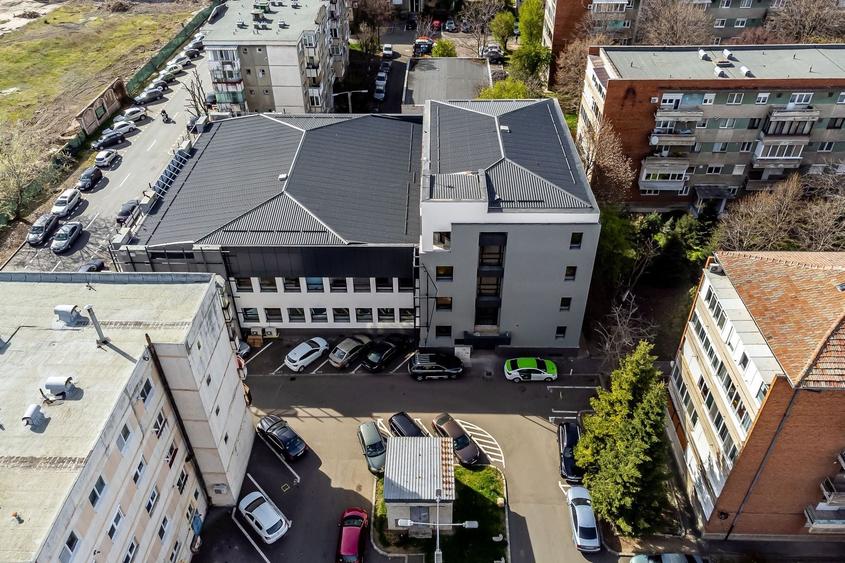 Birou, de 617 mp, în Băncilor