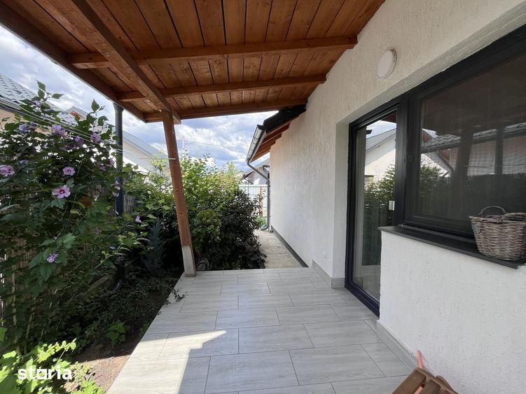 Casă cu 3 camere cu Teren 330 Mp în Bucium