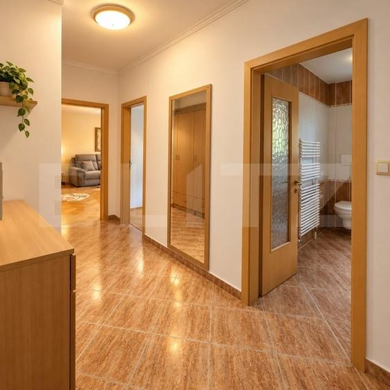 Apartament cu 2 camere decomandat, mobilat în Central