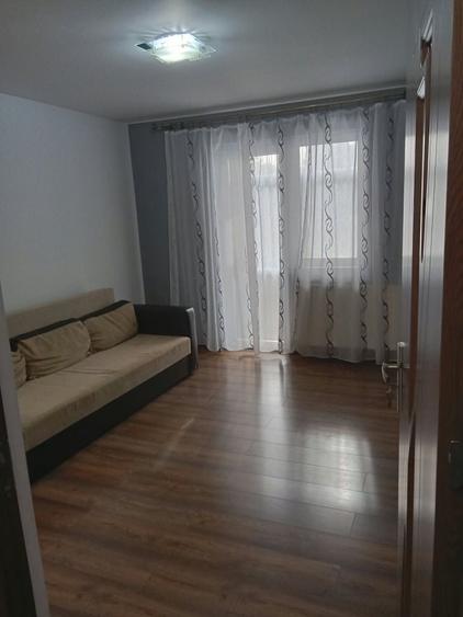 Apartament cu 2 camere decomandat în Rotunda