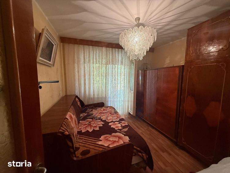 Apartament cu 3 camere în Piața Centrală