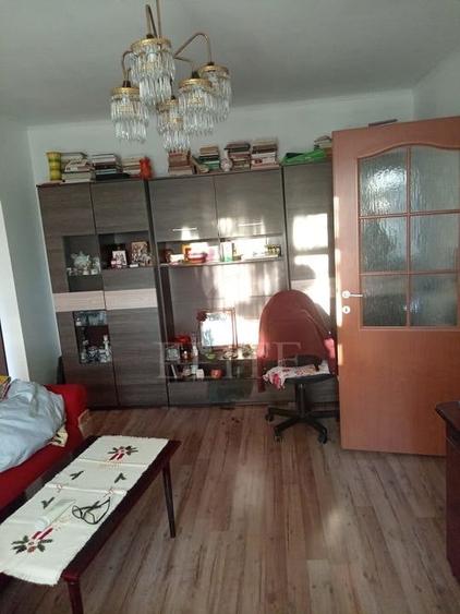 Apartament cu 3 camere semidecomandat în Mănăștur