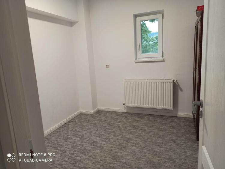 Apartament cu 2 camere decomandat în Florești