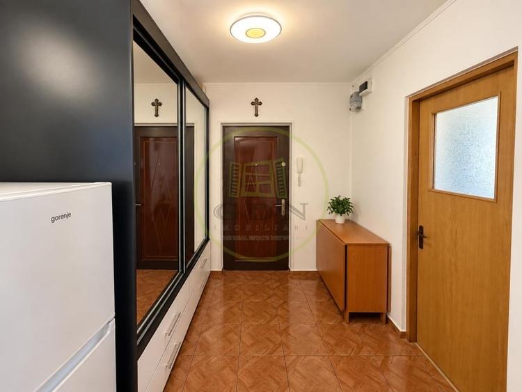 Apartament cu 2 camere semidecomandat, mobilat în Rahova