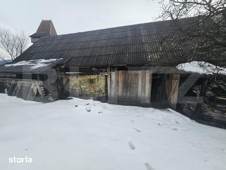 Casă cu 6 camere cu Teren 1850 Mp în Dumitra