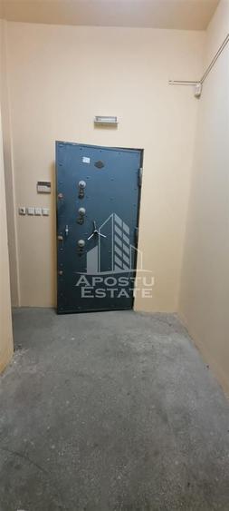 Spațiu comercial, de 390 mp, în Ultracentral