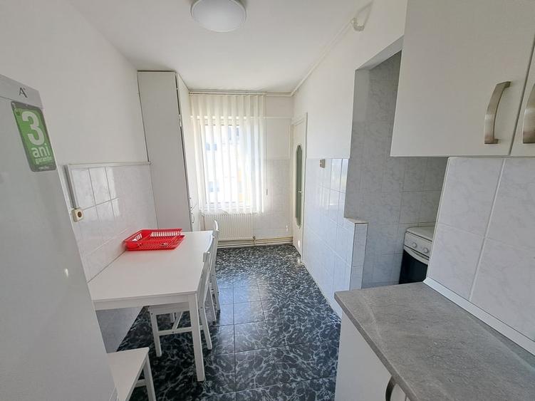 Apartament cu 2 camere decomandat în Tudor