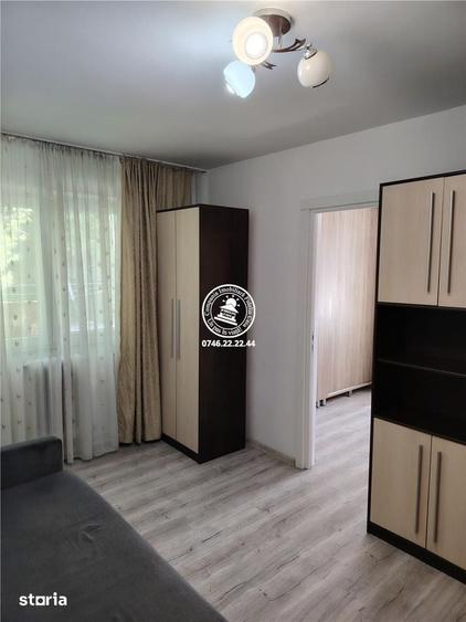 Apartament cu 2 camere nedecomandat în Podu Roș