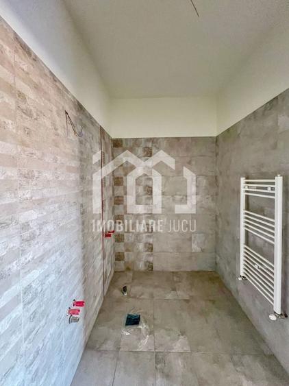 Apartament cu 3 camere semidecomandat în Jucu de Mijloc