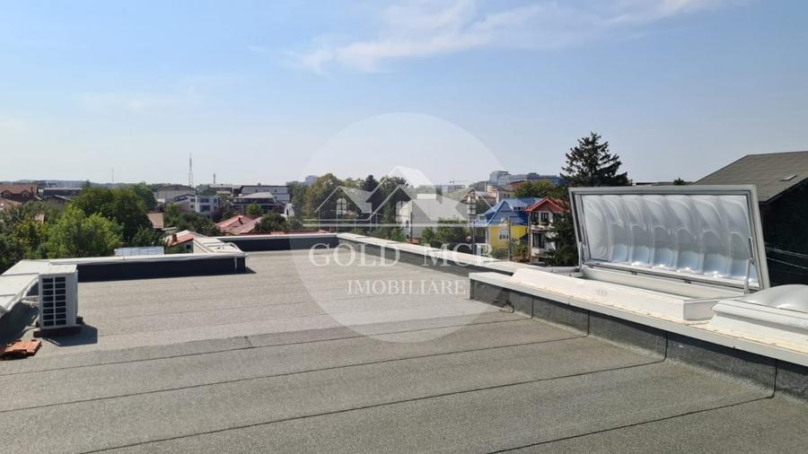 Apartament cu 3 camere decomandat în Dămăroaia