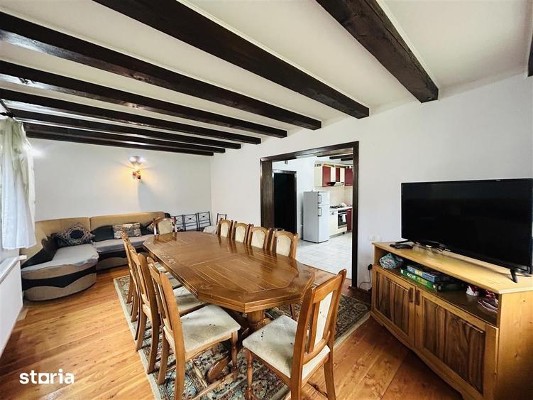 Casă cu 5 camere cu Teren 3400 Mp în Porumbacu de Jos