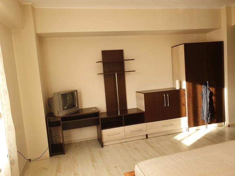 Garsonieră decomandată în Găvana
