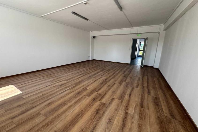 Spațiu comercial, de 30 mp, în Galata