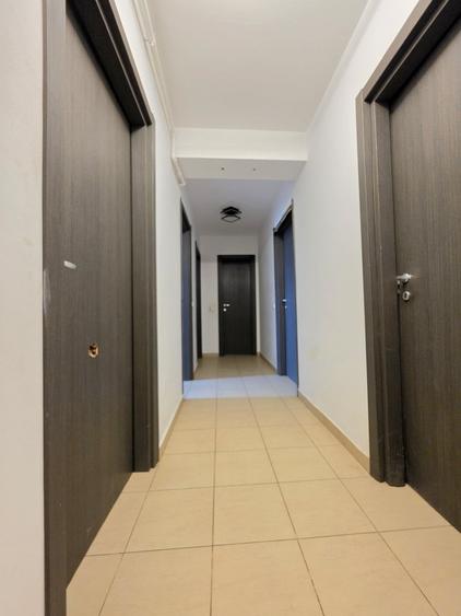 Apartament cu 3 camere decomandat în Theodor Pallady