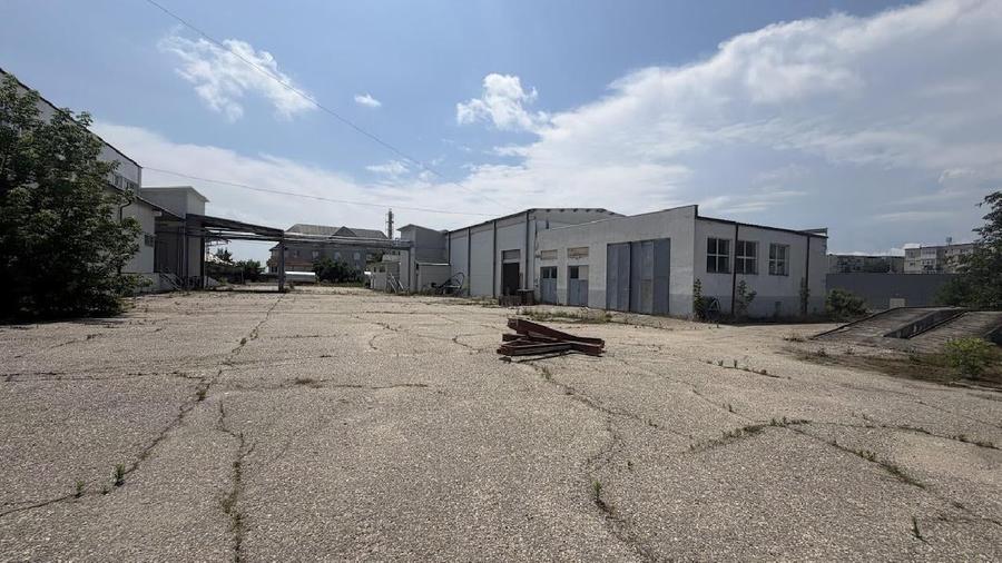 Spațiu industrial, de 2,820 mp, în Nord-Vest