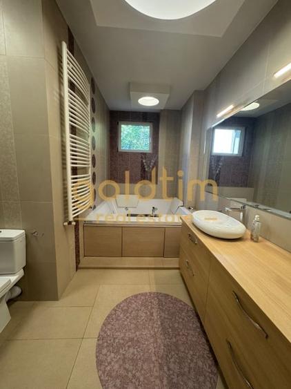 Apartament cu 4 camere semidecomandat, mobilat în Iancu Nicolae