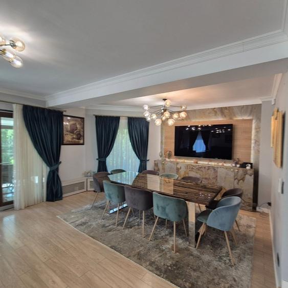 Casă cu 6 camere cu Teren 565 Mp în Central