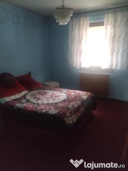 Casă cu 4 camere cu Teren 630 Mp în Central