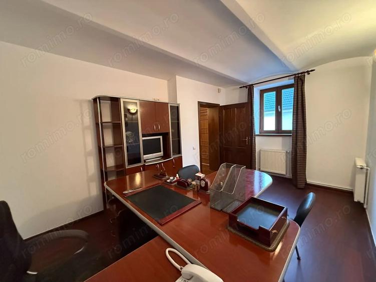Spațiu comercial, de 90 mp, în Barițiu