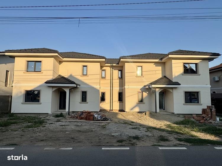 Casă cu 4 camere în Dumbrăvița