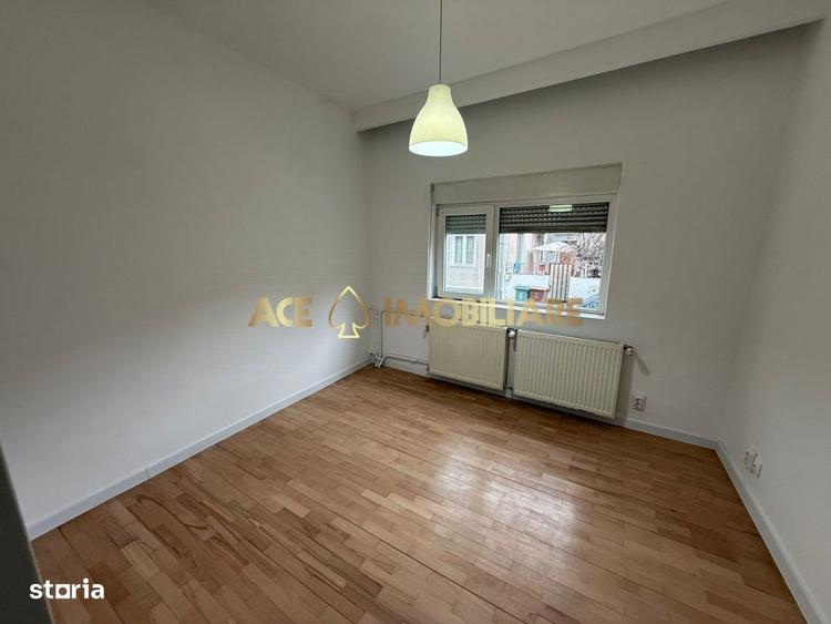 Casă cu 5 camere cu Teren 121 Mp în Grivița