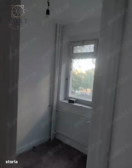 Garsonieră semidecomandată în Titan