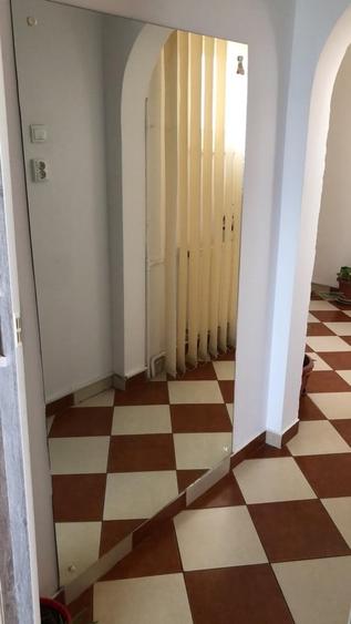 Apartament cu 2 camere decomandat în Titan