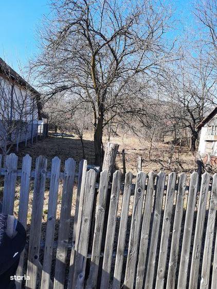 Teren de 1039 mp, în Valea Mare
