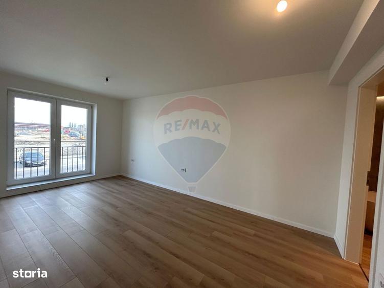 Apartament cu 3 camere în Tractorul