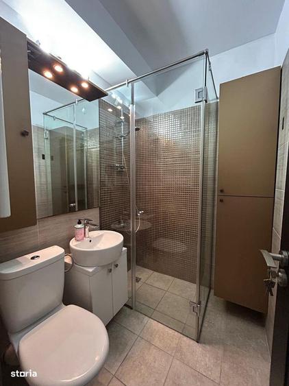 Apartament cu 4 camere în Drumul Taberei