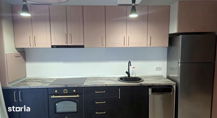 Apartament cu 2 camere, mobilat în Central