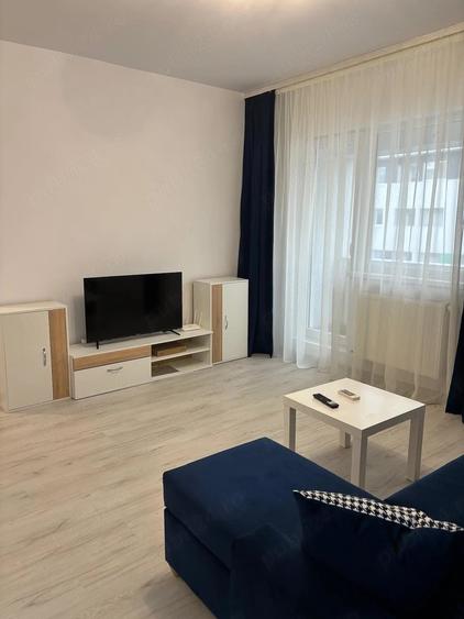 Apartament cu 2 camere decomandat în Exterior Vest