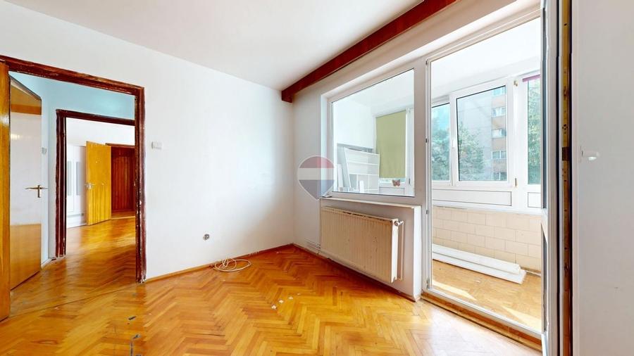 Apartament cu 2 camere semidecomandat în Centrul Civic
