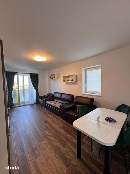 Apartament cu 2 camere decomandat în Republicii