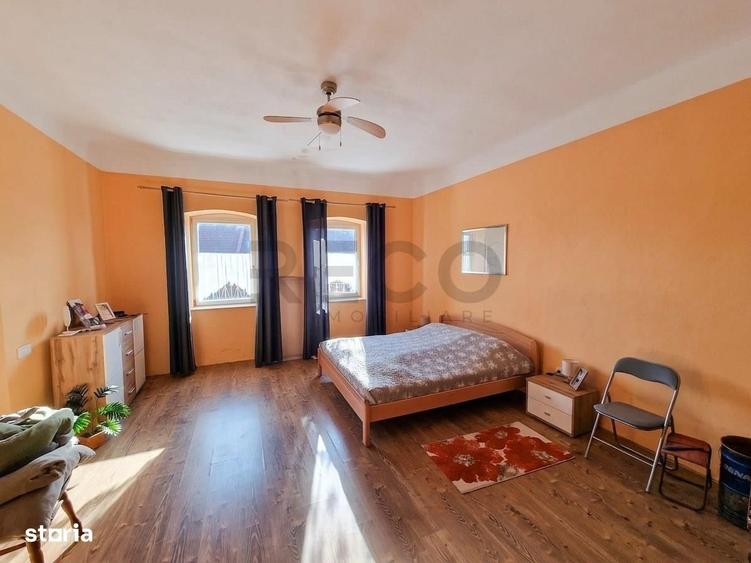 Casă cu 4 camere cu Teren 2700 Mp în Girișu de Criș