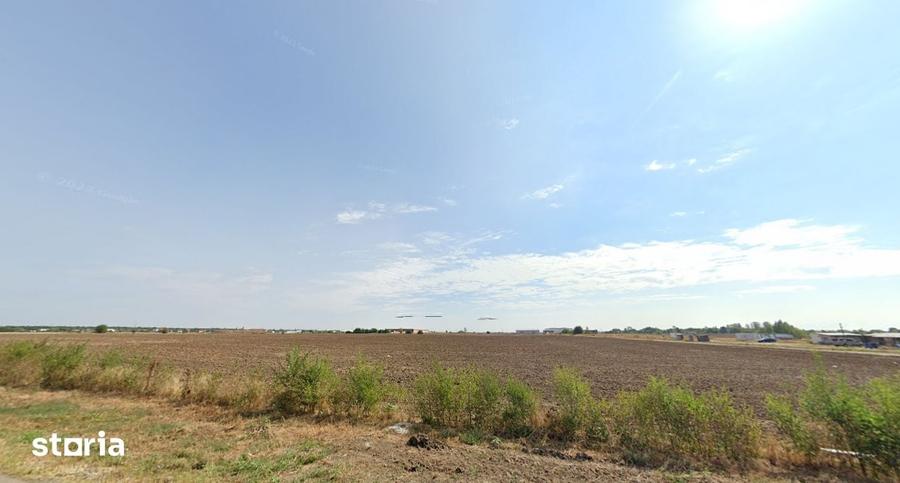 Teren de 10000 mp, în Balotești