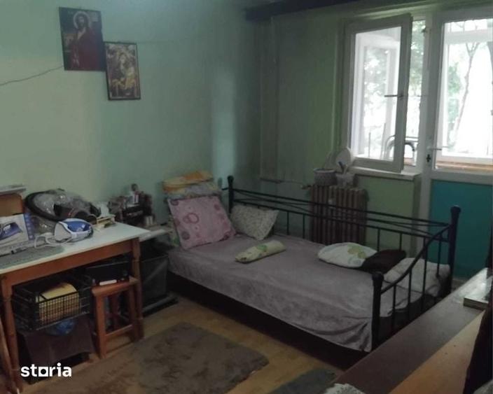 Apartament cu 2 camere semidecomandat în Berceni