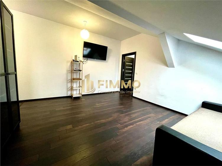 Apartament cu 3 camere decomandat, mobilat în Est