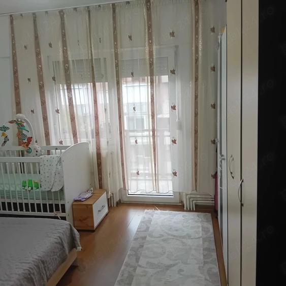 Apartament cu 2 camere decomandat în Carpați 2