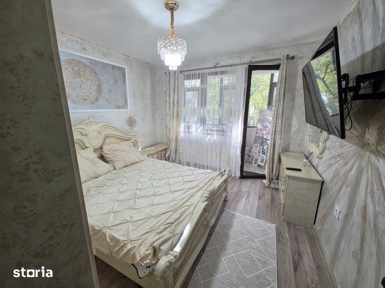 Apartament cu 4 camere semidecomandat în Tomis Nord