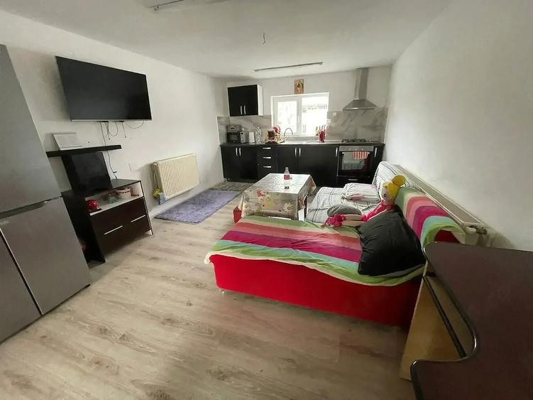 Casă cu Teren 1200 Mp în Blejoi