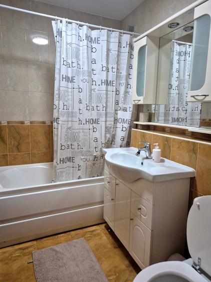 Apartament cu 2 camere decomandat în Aradului