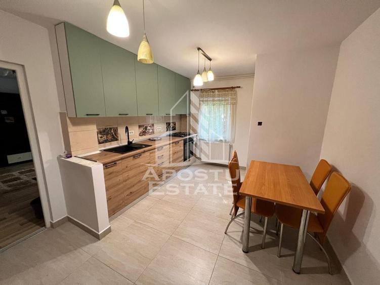 Apartament cu 3 camere decomandat în 6 Vânători