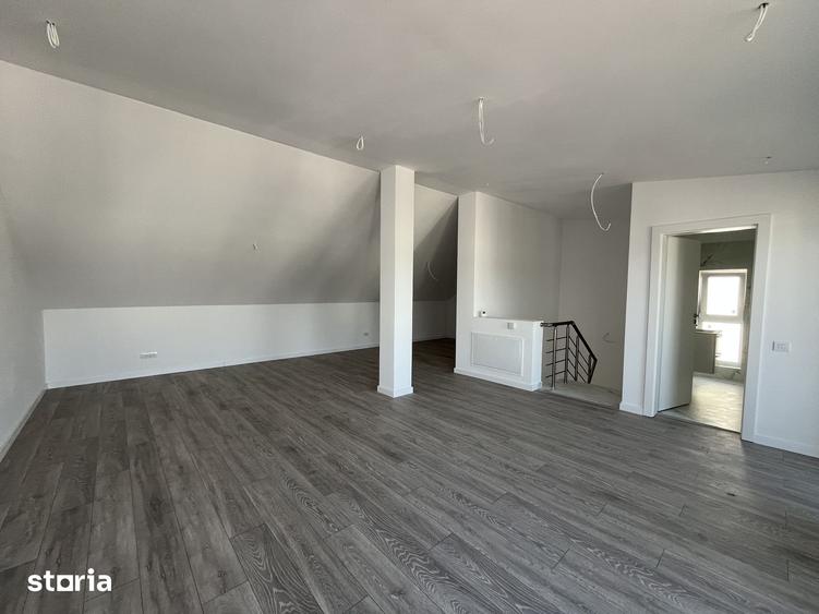 Casă cu 5 camere cu Teren 300 Mp în Central