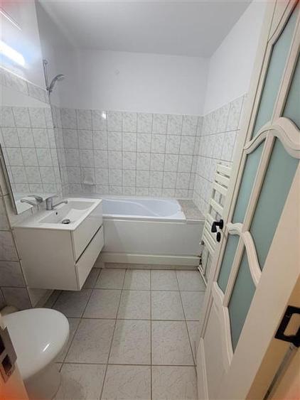 Apartament cu 2 camere decomandat, mobilat în Dacia