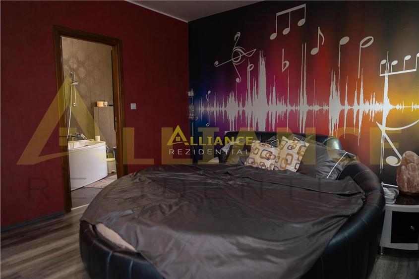 Casă individuală cu 7 camere cu Piscina în Central