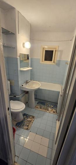 Apartament cu 2 camere semidecomandat în Soarelui