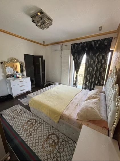 Casă cu Teren 400 Mp în Central